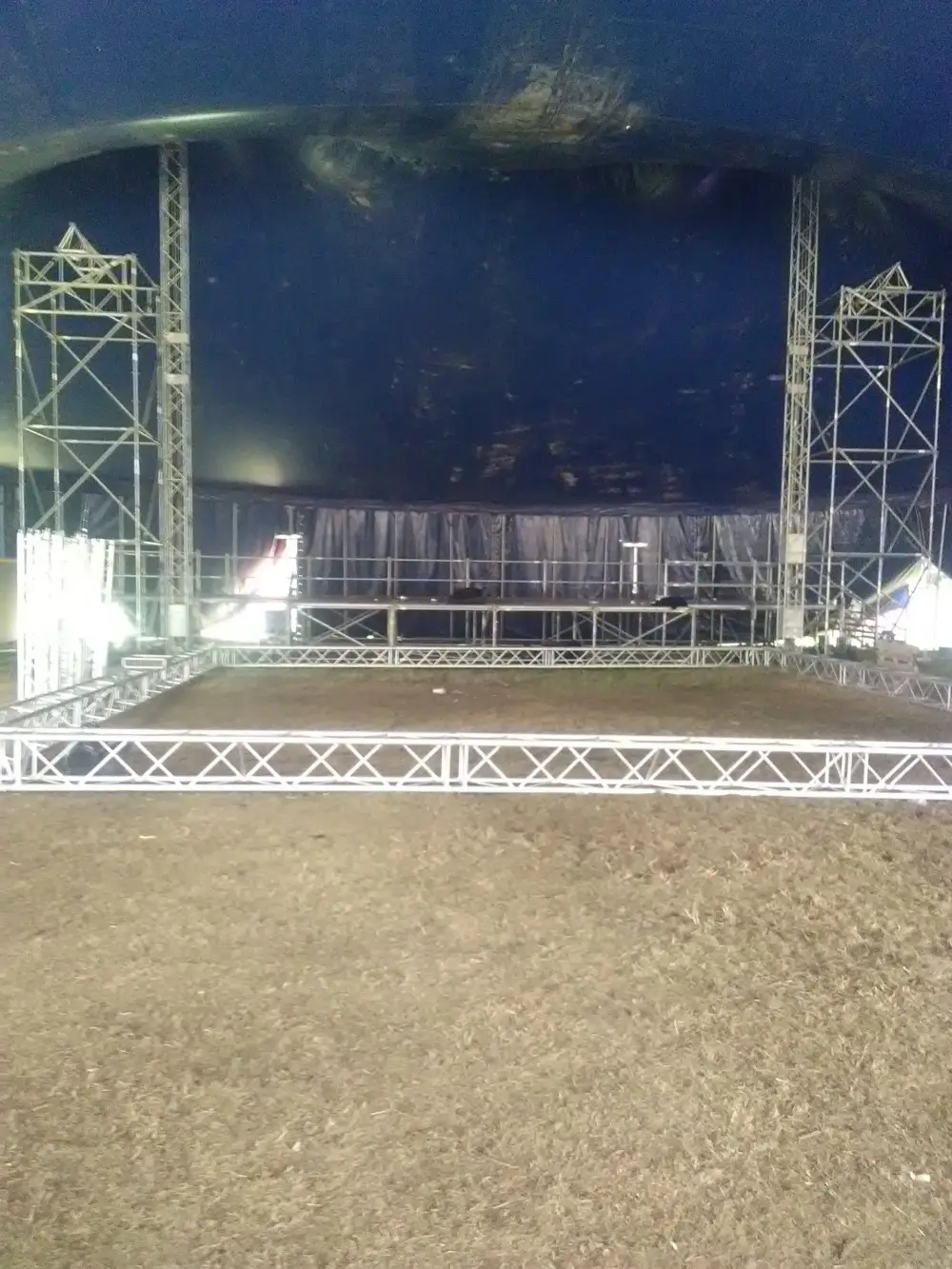 Location matériel festival près de Brest